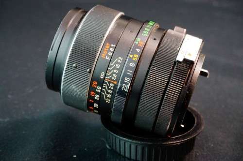 Auto Vivitar 105mm F2.8 Lens in Canon FD Mount  **Good Condition**