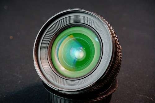 Nikon AF NIKKOR 20mm f/2.8D Lens **PLEASE READ THE DESCRIPTION**
