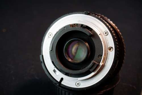 Nikon AF NIKKOR 20mm f/2.8D Lens **PLEASE READ THE DESCRIPTION**