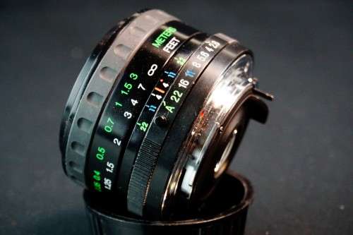 Vivitar MC Wide Angle 28mm F2.8 lens in Pentax PK Bayonet Mount  **Good Condition**