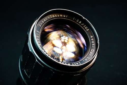 Asahi Pentax Super Takumar 105mm F2.8 Lens in M42 Screw Mount **Good Condition**