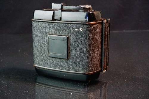 Mamiya 6x7 220 Roll Film Back for RB67 S SD **Good Condition**
