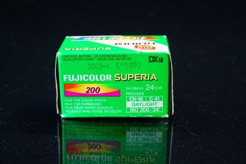 Unopened ISO 200 FujiColor Superia 135 film 1 x Rolls  **Expired Film Stock**