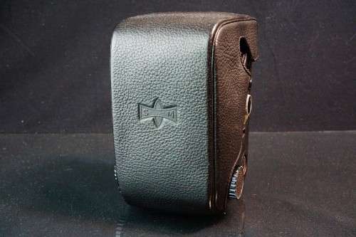 Mamiya C330 Professional TLR with Blue Dot 80mm F2.8 Lens **Excellent Condition**