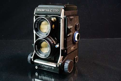Mamiya C330 Professional TLR with Blue Dot 80mm F2.8 Lens **Excellent Condition**