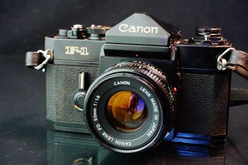 Canon F1 Pro Level 35mm SLR + Canon FD 50mm F1.8 Lens and Carry Case **Great Condition**