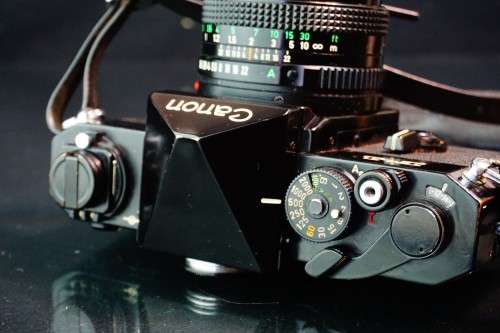 Canon F1 Pro Level 35mm SLR + Canon FD 50mm F1.8 Lens and Carry Case **Great Condition**