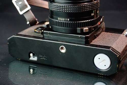 Canon F1 Pro Level 35mm SLR + Canon FD 50mm F1.8 Lens and Carry Case **Great Condition**