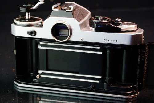 Nikon FE 35mm SLR Camera with Nikkor 50mm F2 Lens  **Excellent Condition**