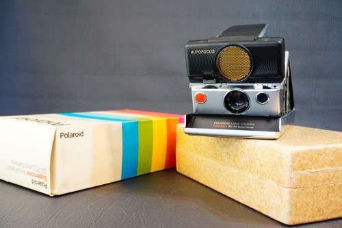 Polaroid SX-70 Land Camera Time-Zero Autofocus Model 2 Sonar **Serviced, Film Tested, Excellent**