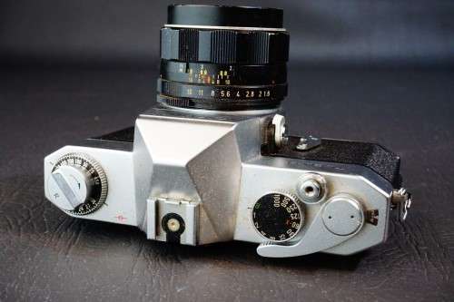 Yashica TL-Super 35mm SLR Film Camera with Asahi Super Takumar 55mm F1.8 Lens**Excellent Condition**