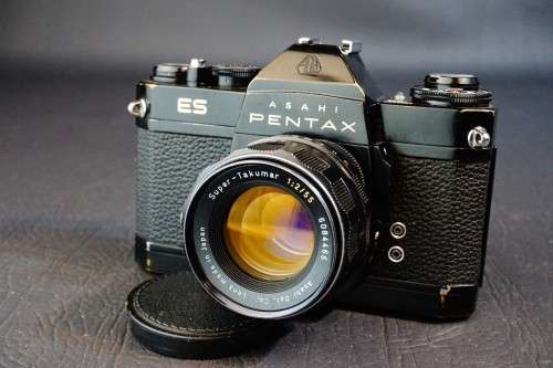 Asahi Pentax ES 35mm SLR Film Camera with Asahi Super Takumar 55mm F2 Lens