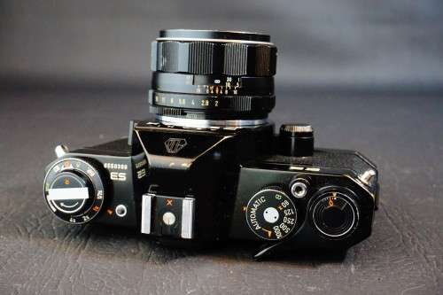 Asahi Pentax ES 35mm SLR Film Camera with Asahi Super Takumar 55mm F2 Lens