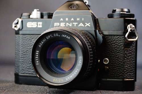 Asahi Pentax ESII 35mm SLR Film Camera with Asahi SMC Takumar 55mm F2 Lens  **Good Condition**