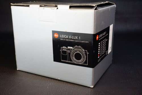 Leica V-LUX 1 10.1MP Digital Camera with DC Vario-Elmarit F2.8-3.7 Lens  **Excellent Condition**
