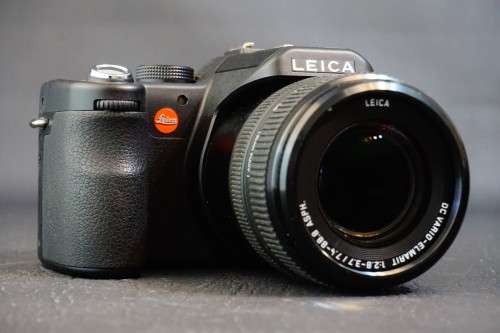 Leica V-LUX 1 10.1MP Digital Camera with DC Vario-Elmarit F2.8-3.7 Lens  **Excellent Condition**