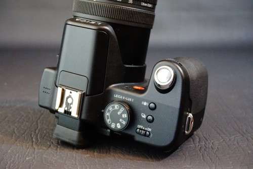 Leica V-LUX 1 10.1MP Digital Camera with DC Vario-Elmarit F2.8-3.7 Lens  **Excellent Condition**