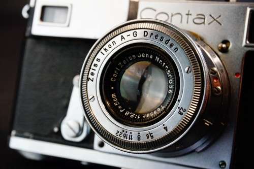 Contax II 35mm Rangefinder Camera with Tessar 50mm F2.8 Lens  **Spares/Repair or Display**