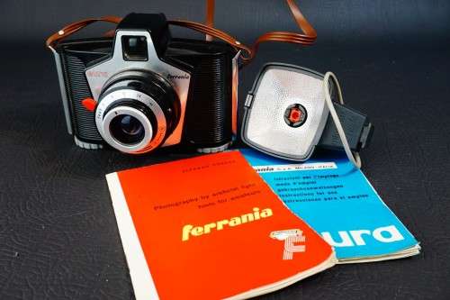 Eura Ferrania Vintage Art Deco Italian 6x6 120 Film Camera with Case **Good Condition**