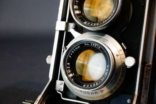 Mamiya C33 Professional 6x6 120 TLR with Sekor 80mm F2.8 Lens  **Great Condition**