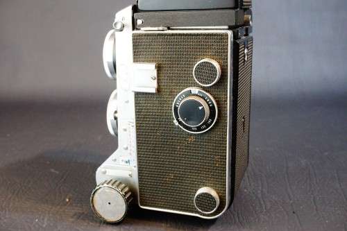 Mamiya C33 Professional 6x6 120 TLR with Sekor 80mm F2.8 Lens  **Great Condition**