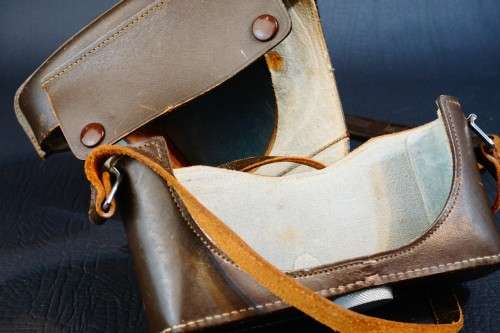 Leica Leitz Leicaflex SL SLR Camera Body Leather Case  **Good Condition**