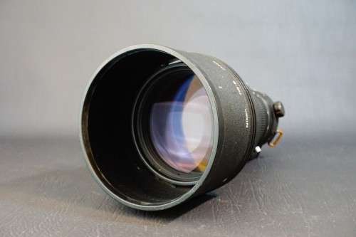 Nikon Nikkor AF ED 300mm F2.8 Telephoto Lens in Nikon AF Mount W Trunk and Hood  **Great Condition**
