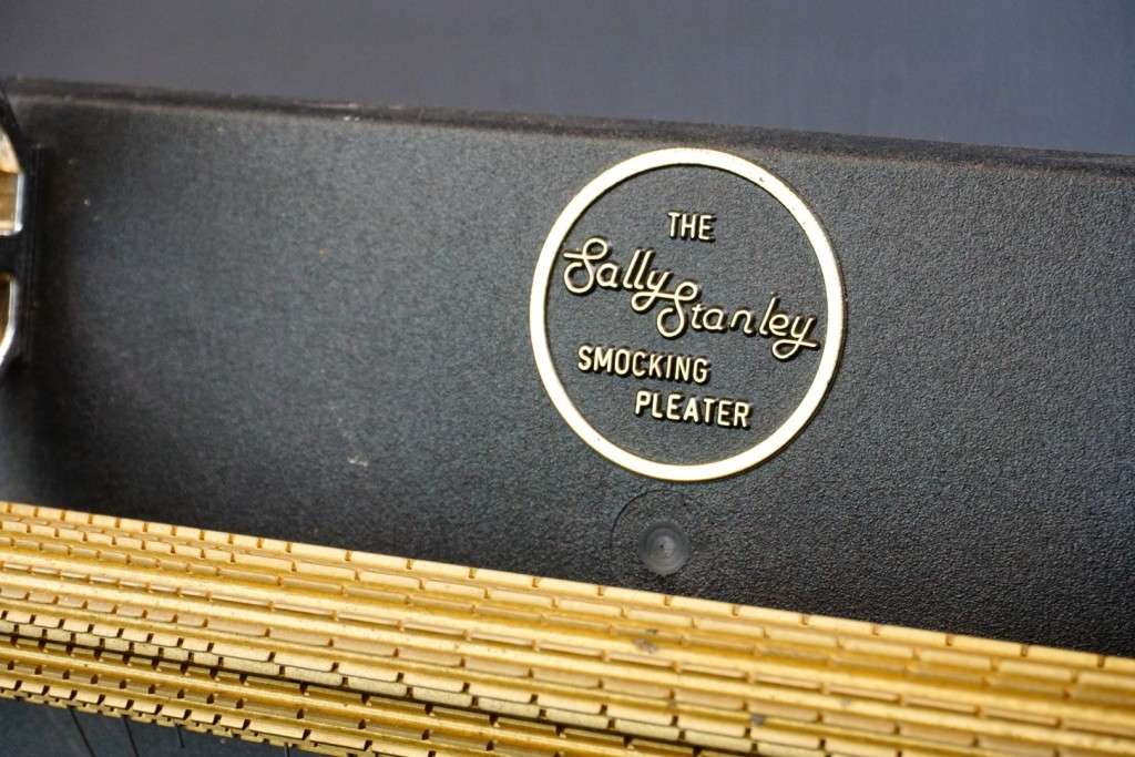Sally Stanley Smocking Pleater **Great Condition**