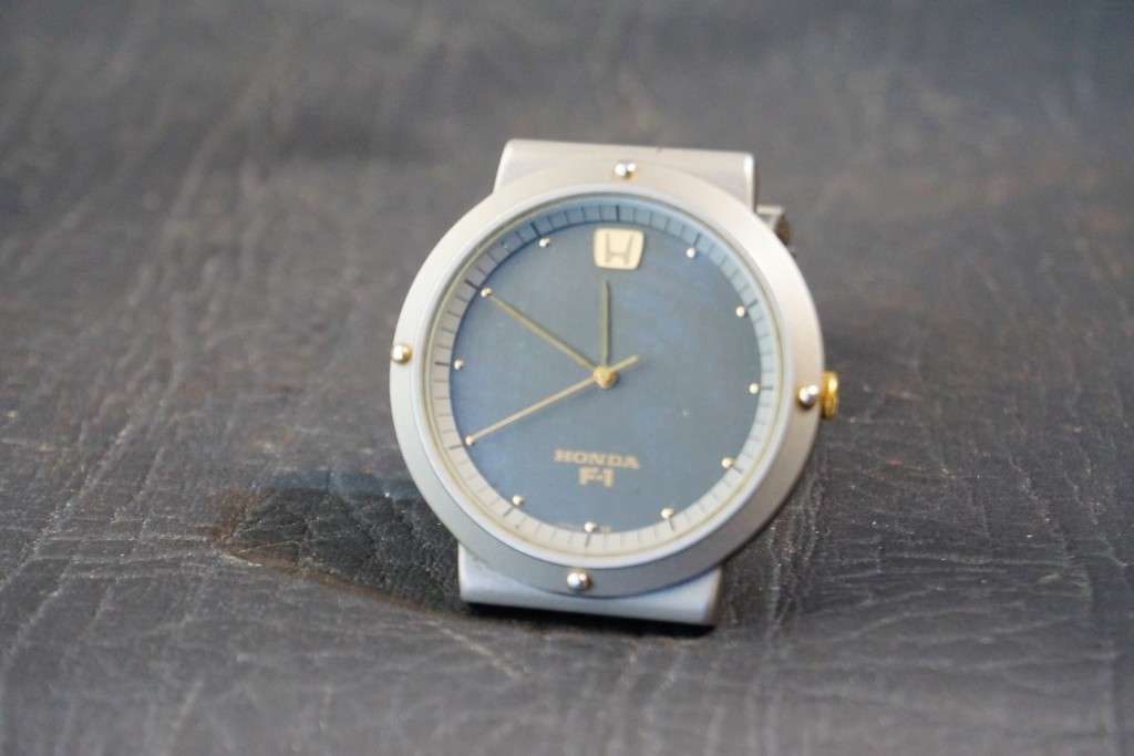 Rare vintage Honda F1 racing titanium mens quartz watch 33mm made in Japan