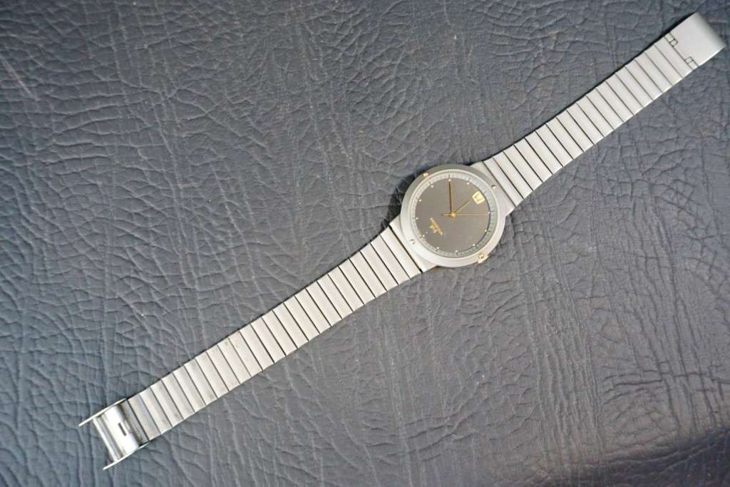 Rare vintage Honda F1 racing titanium mens quartz watch 33mm made in Japan