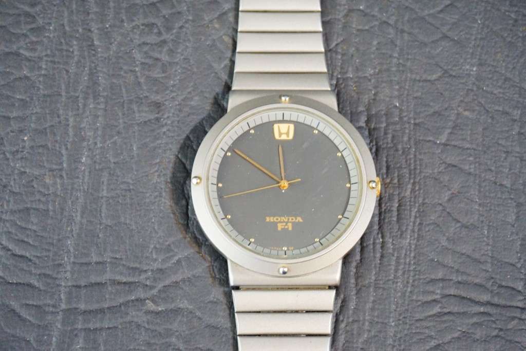 Rare vintage Honda F1 racing titanium mens quartz watch 33mm made in Japan