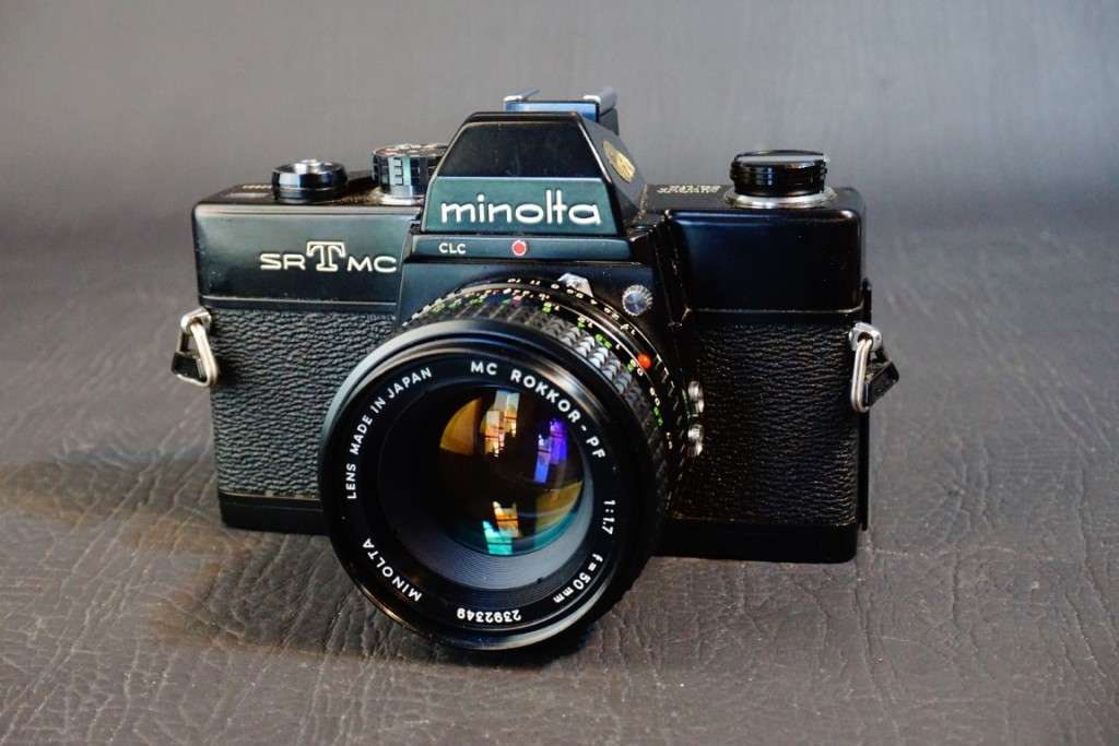 **Rare Black** Minolta SRTMC 35mm SLR Film Camera with Rokkor 50mm F1.7 Lens  **Excellent Condition*