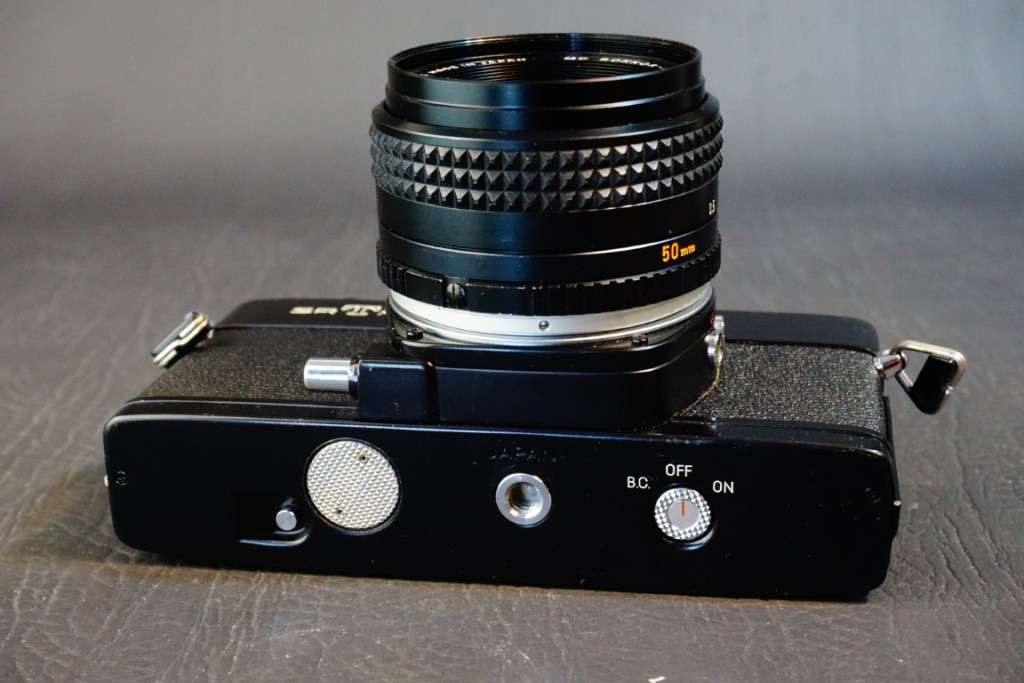 **Rare Black** Minolta SRTMC 35mm SLR Film Camera with Rokkor 50mm F1.7 Lens  **Excellent Condition*