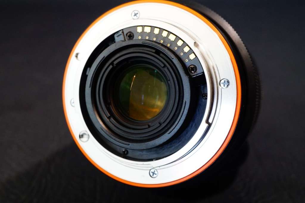 Sony SAL SAL16105 16-105mm f/3.5-5.6 AF Lens Sony Alpha A-Mount  **Excellent Condition**