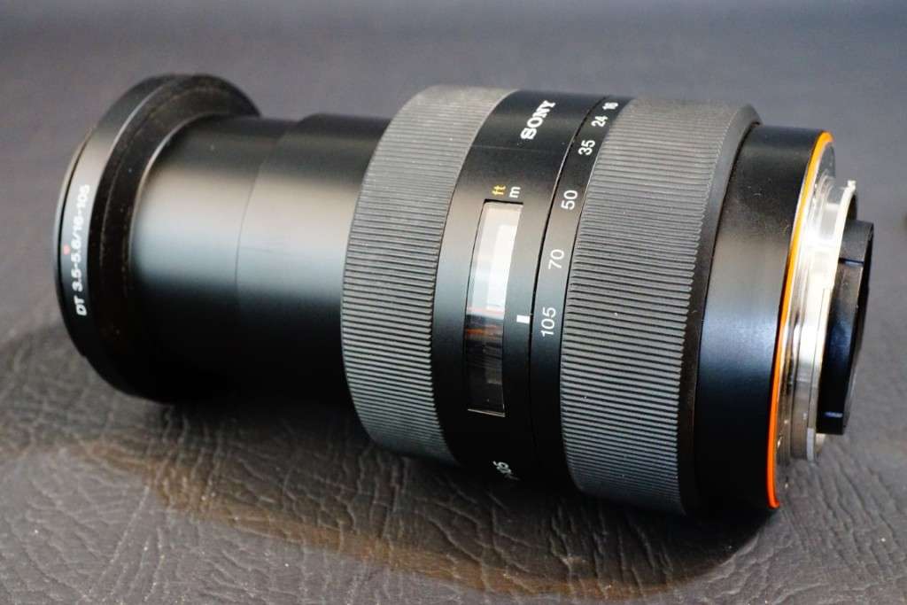 Sony SAL SAL16105 16-105mm f/3.5-5.6 AF Lens Sony Alpha A-Mount  **Excellent Condition**