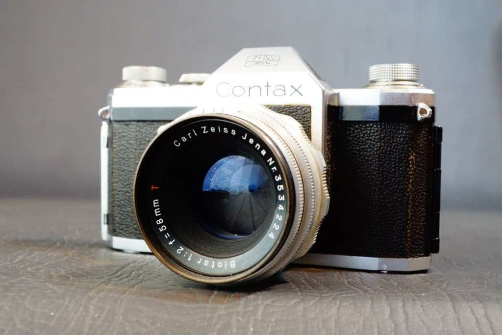 **RARE** Zeiss Ikon Contax S 35mm SLR with Zeiss Biotar 58mm F2 Lens  **Good Condition**