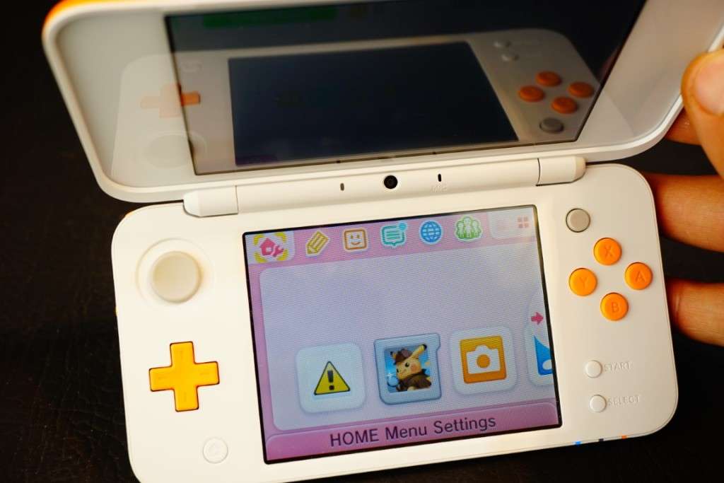 Nintendo New 2DS XL White + Orange with Charger and Stylus **EX**