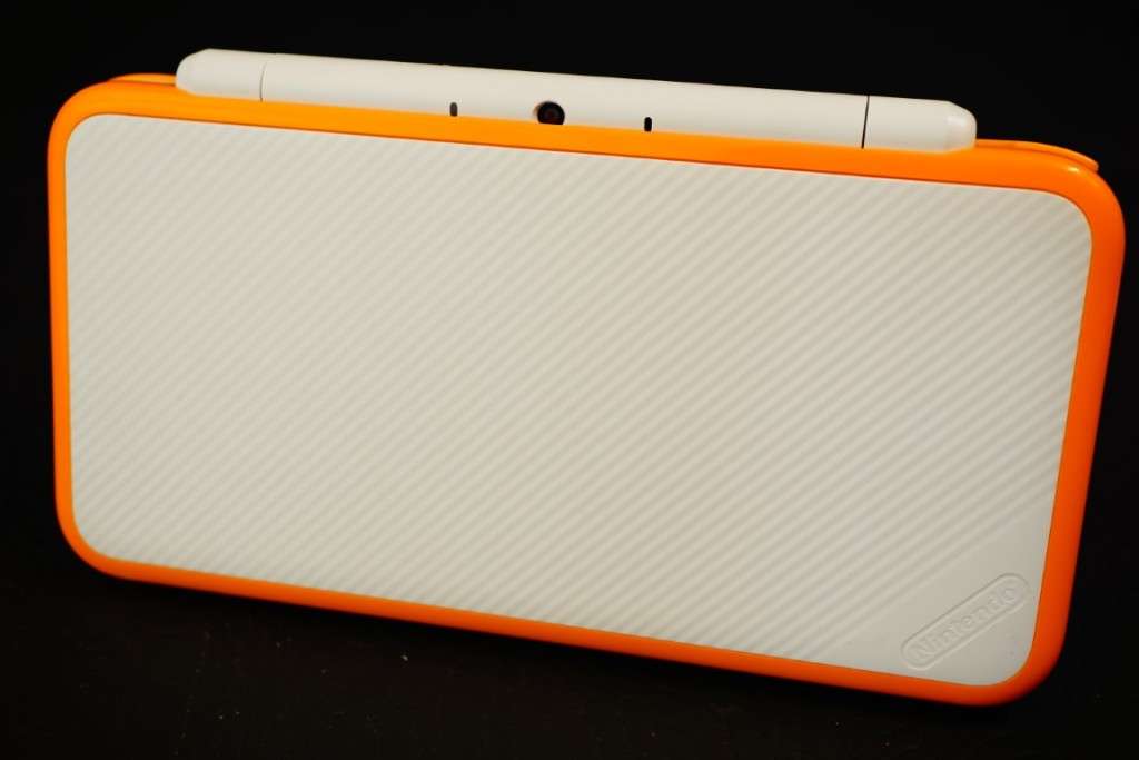 Nintendo New 2DS XL White + Orange with Charger and Stylus **EX**