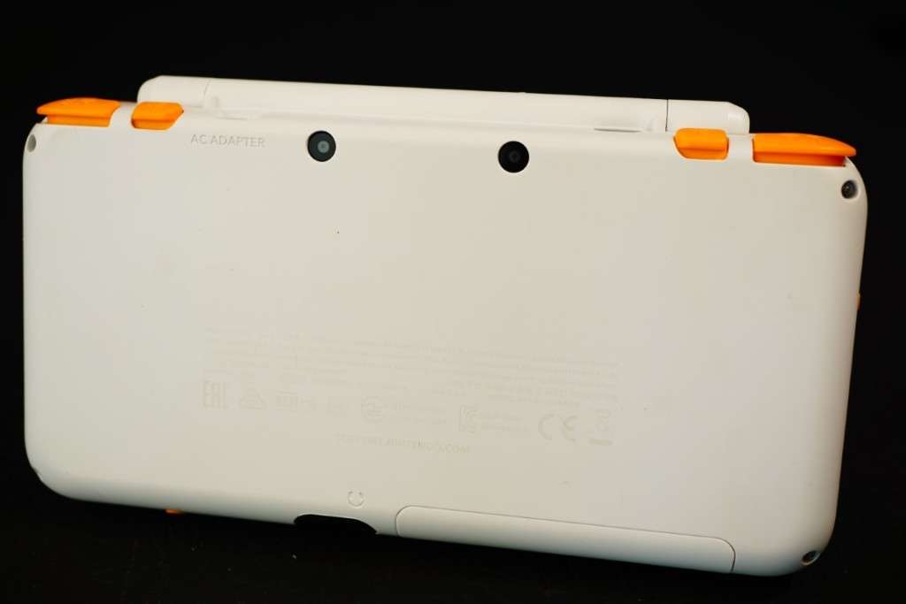 Nintendo New 2DS XL White + Orange with Charger and Stylus **EX**