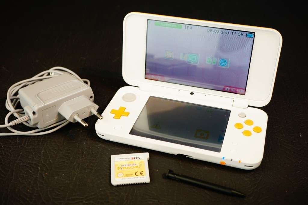 Nintendo New 2DS XL White + Orange with Charger and Stylus **EX**