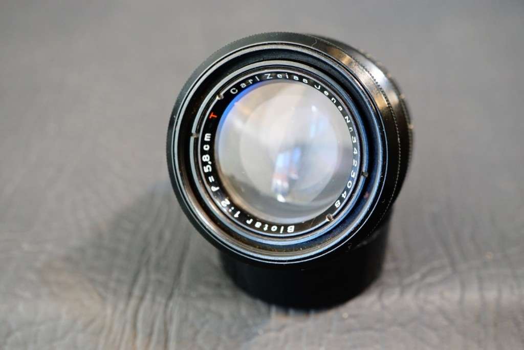 **Rare Black** Carl Zeiss Jena Biotar Red T 58mm F2 lens with 17 blades in M42 Mount **Great Cond**
