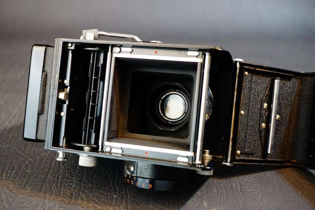 Minolta Autocord CdS TLR 6x6 Medium Format Camera with Built in CDS Meter  **Excellent Condition**