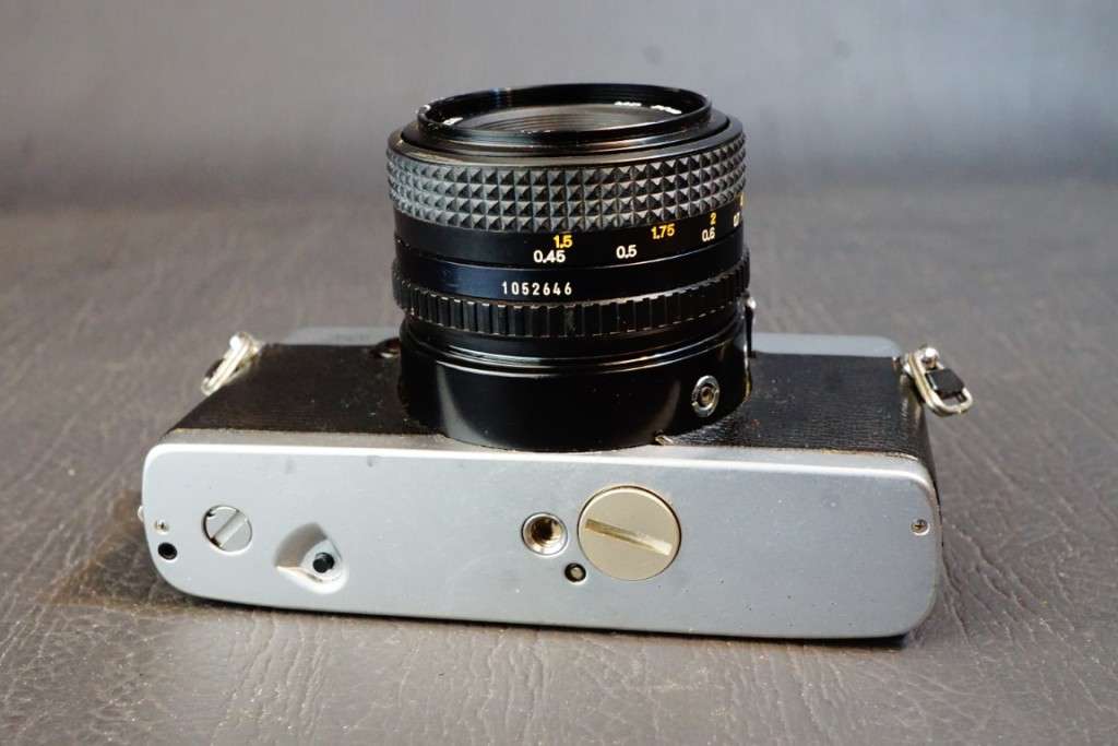 Minolta XG-1 35mm SLR Film Camera with Minolta MD 50mm F2 Lens  **Good Condition**