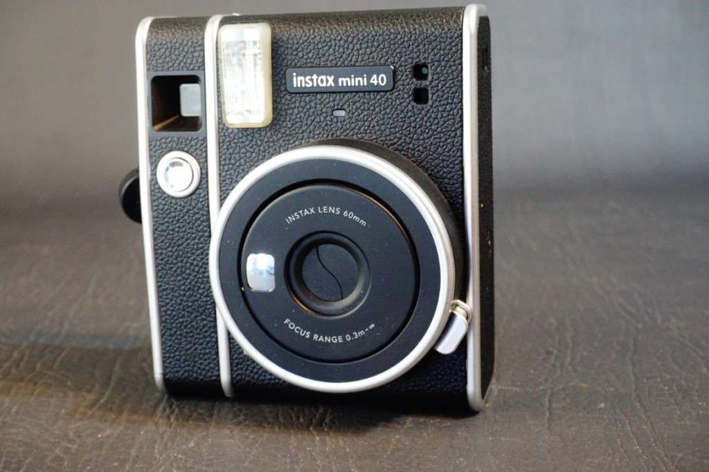 Fujifilm Instax Mini 40 Fuji Instant Film Camera **Excellent Condition**