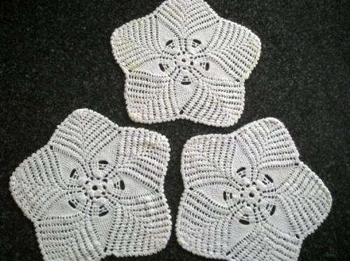 Three matching soft cotton crochet doilies 29cm