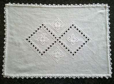 Pretty cotton tray cloth