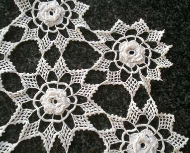 Decorative dainty Irish crochet doilie 30cm