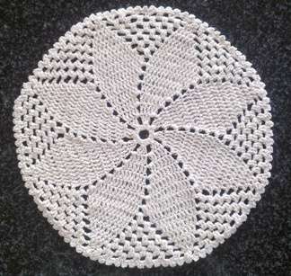 Cream cotton crochet pinwheel doilie 25cm