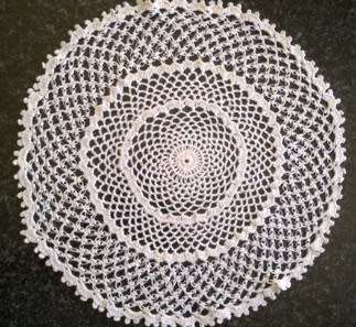 Lacy white cotton crochet doilie 28cm