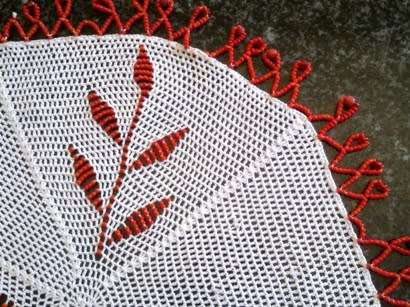 Unusual glass beaded doilie with leaf pattern